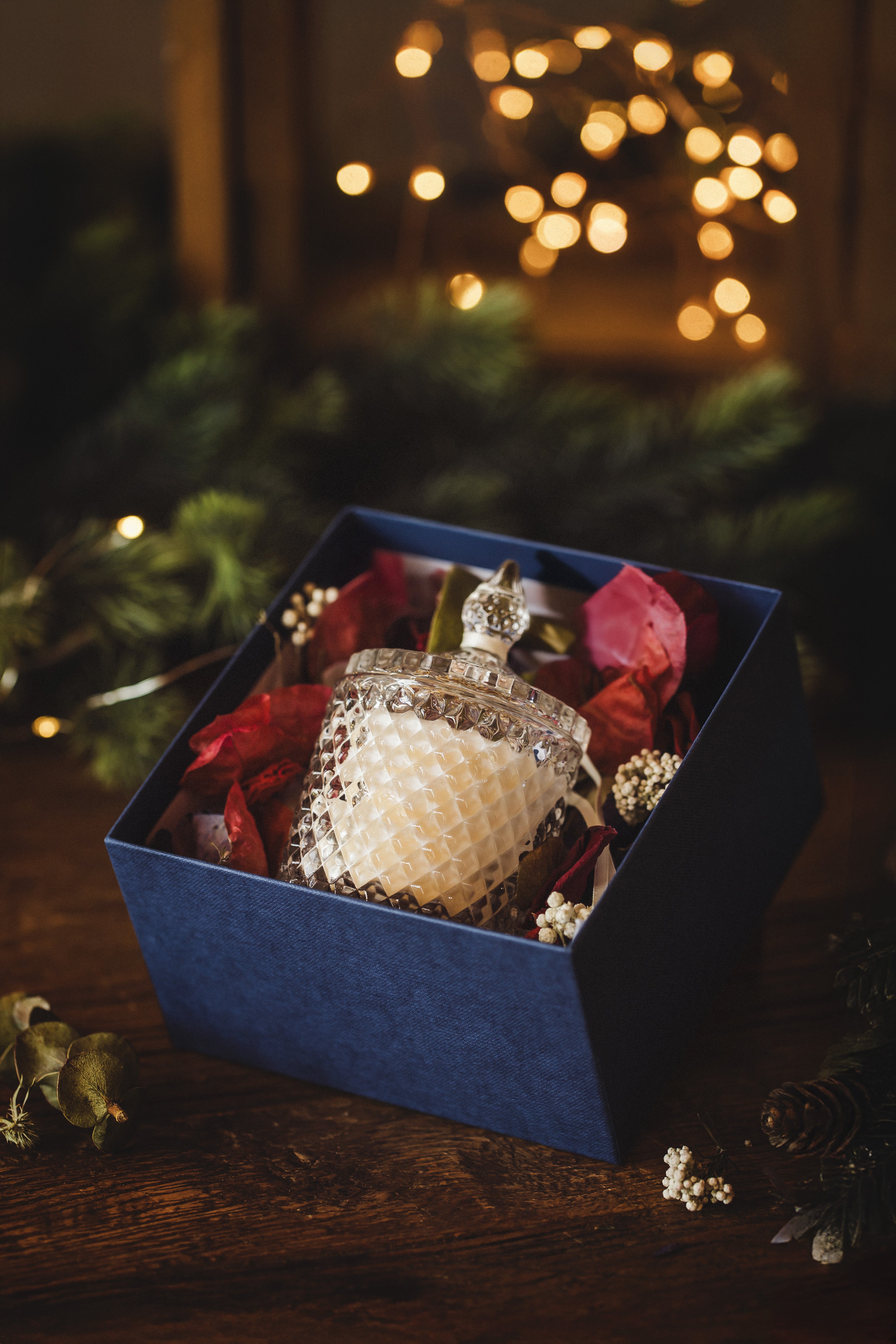 STARLIT CANDLE IN GIFT BOX