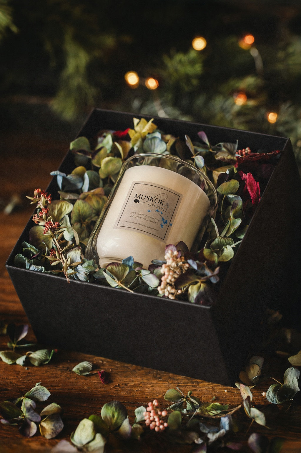 SILVER BANGLES CANDLE IN GIFT BOX (with Everlasts)
