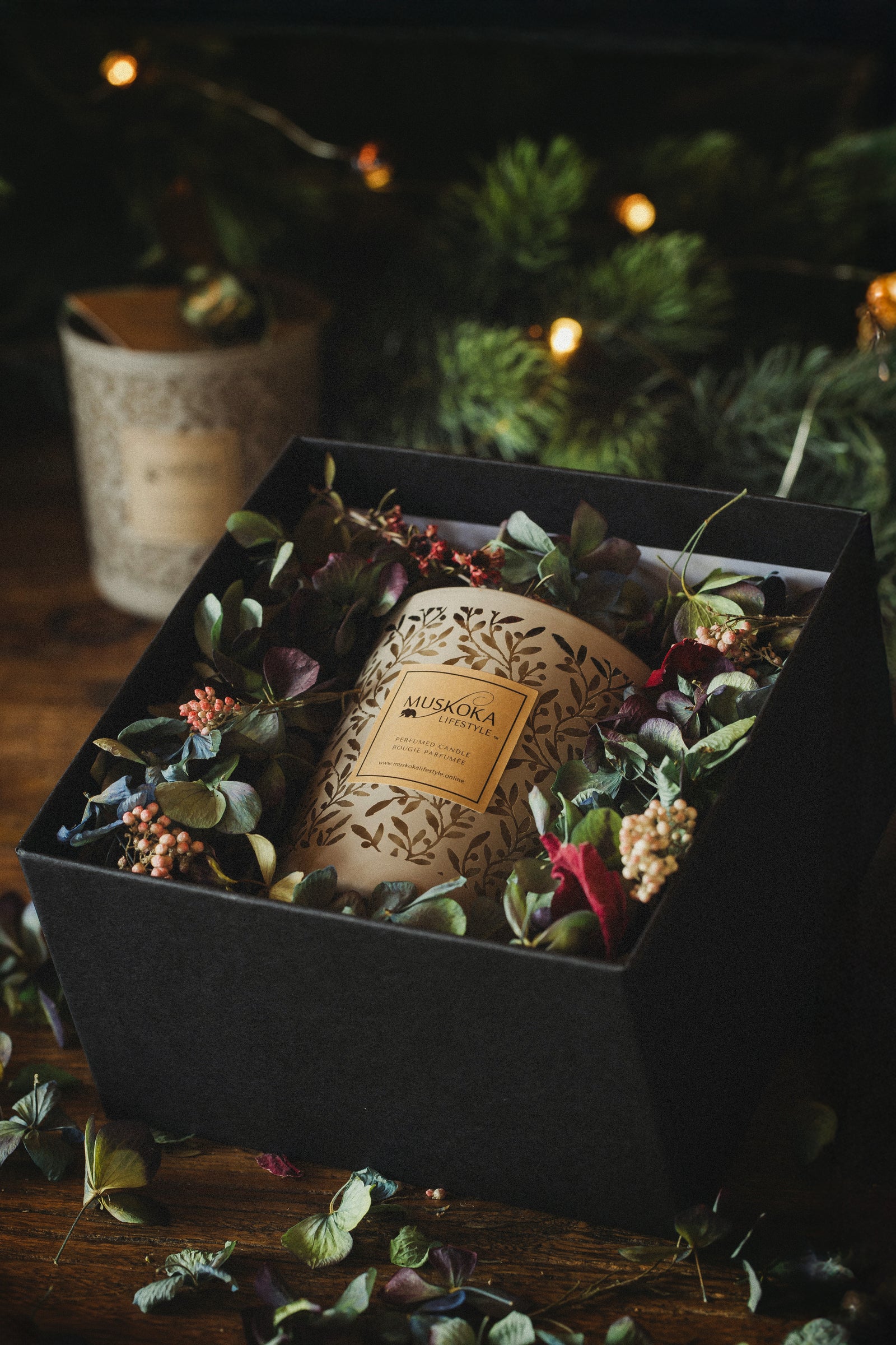 MUSKOKAN BRANDIED PEAR CANDLE GIFT BOX (with Everlasts)
