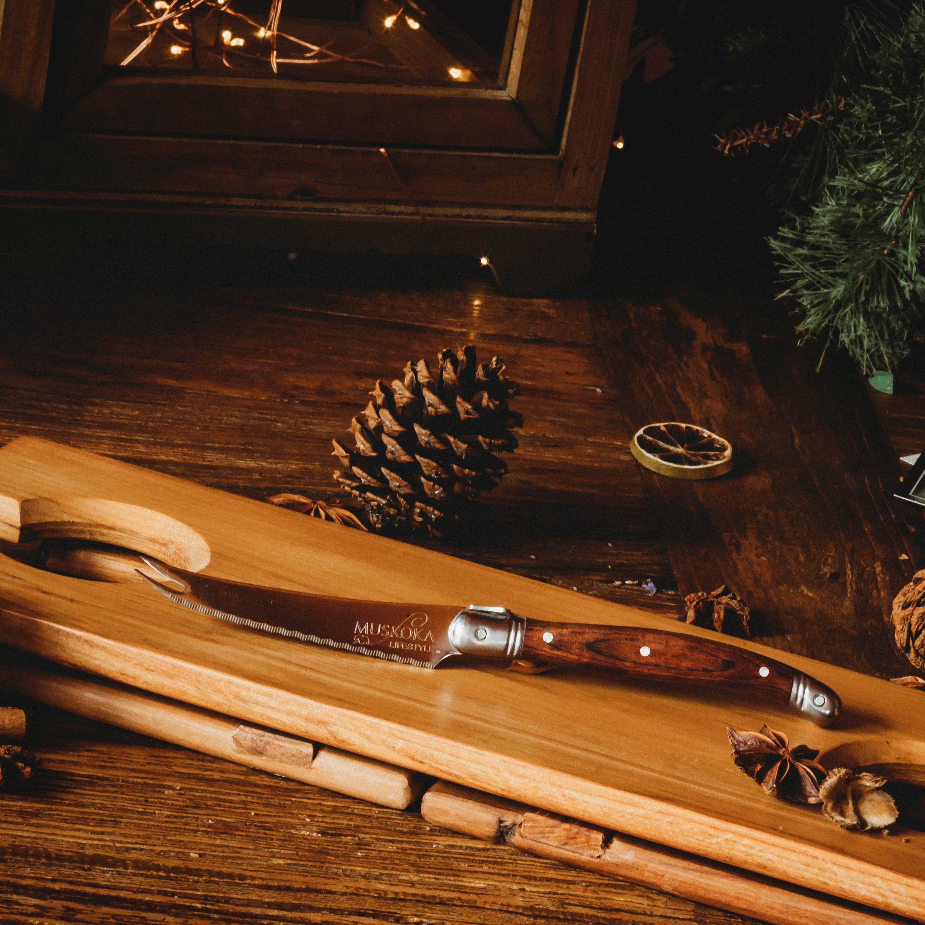 WOODLAND CHEESE KNIFE