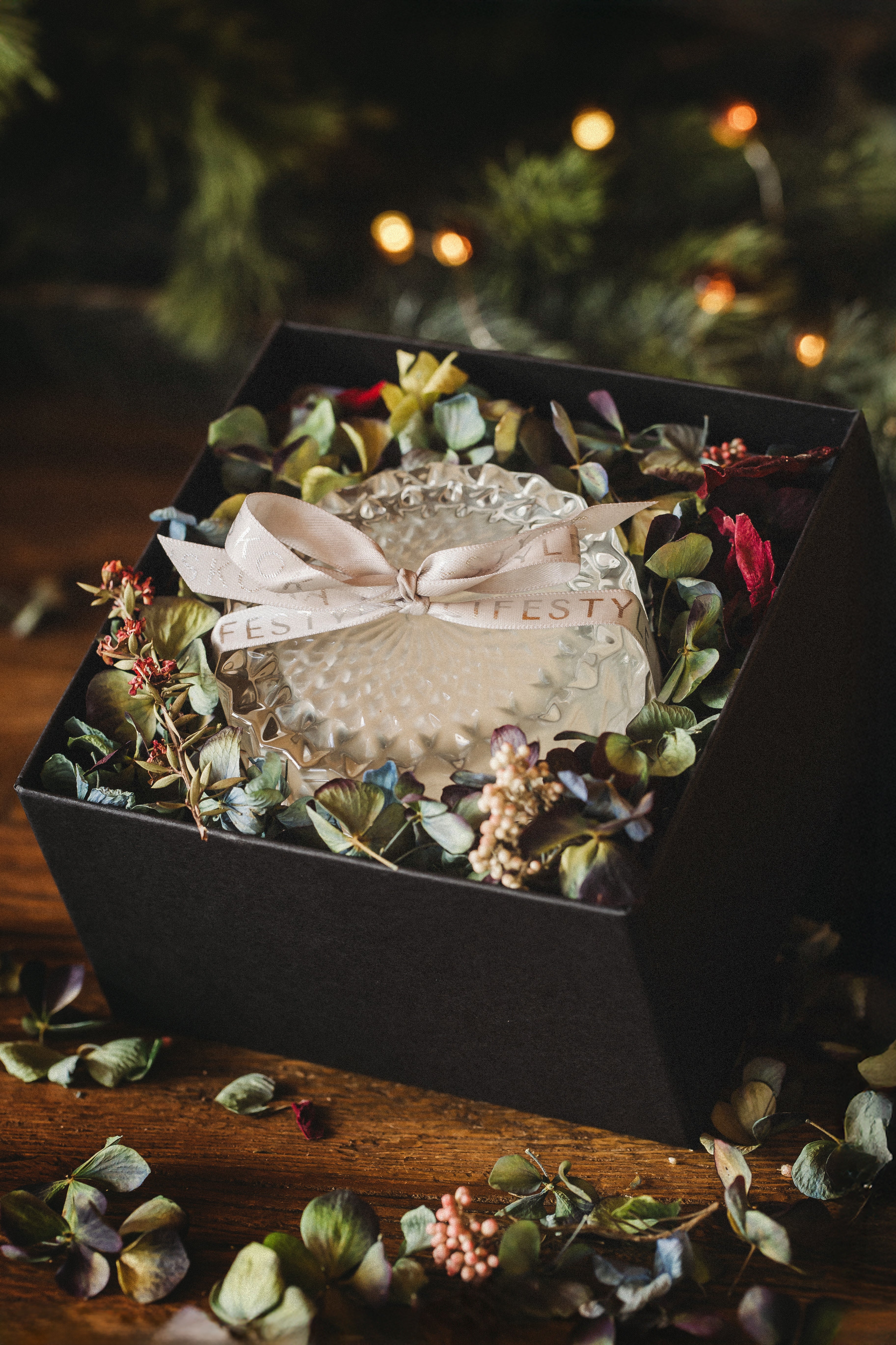 RAINBOW BRIDGE CANDLE IN GIFT BOX (with Everlasts)