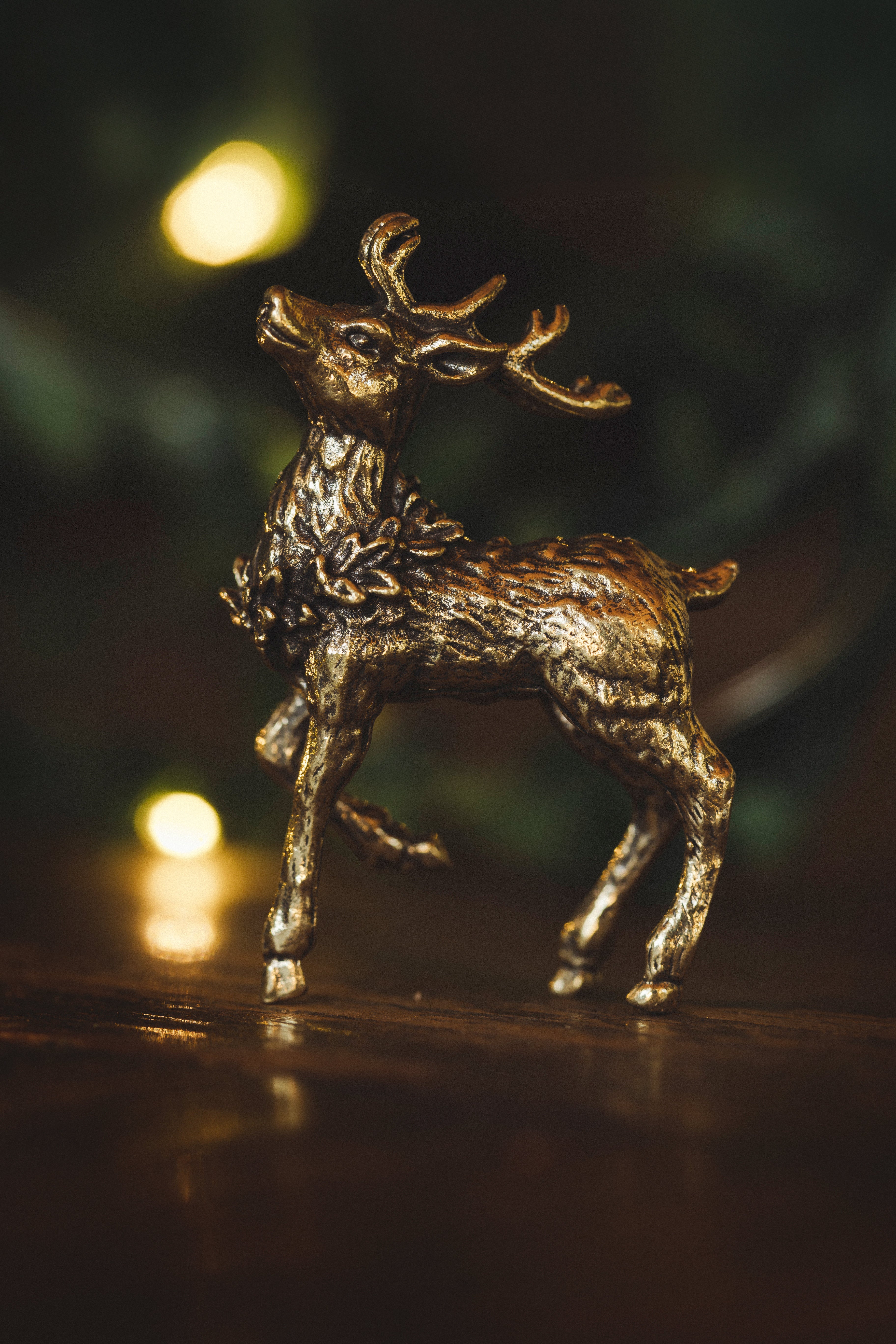 MUSKOKA MINIATURE BRONZE REINDEER