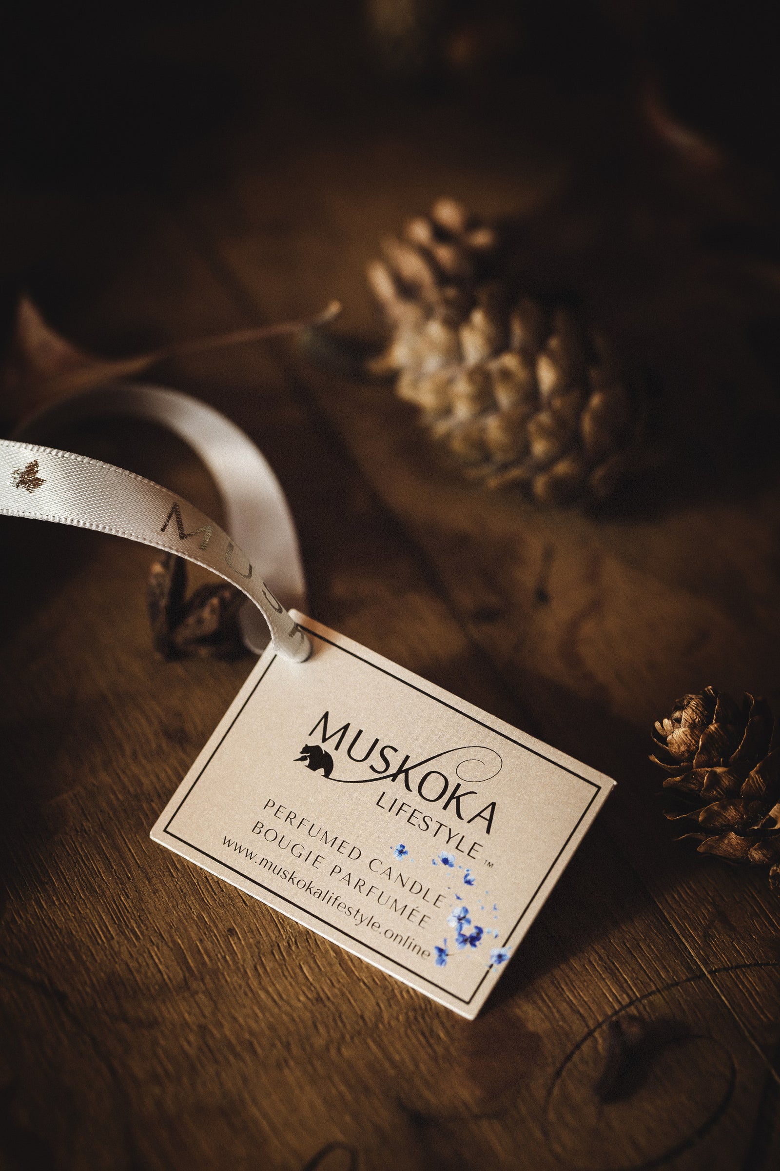 SILVER BANGLES CANDLE IN GIFT BOX (with Everlasts)