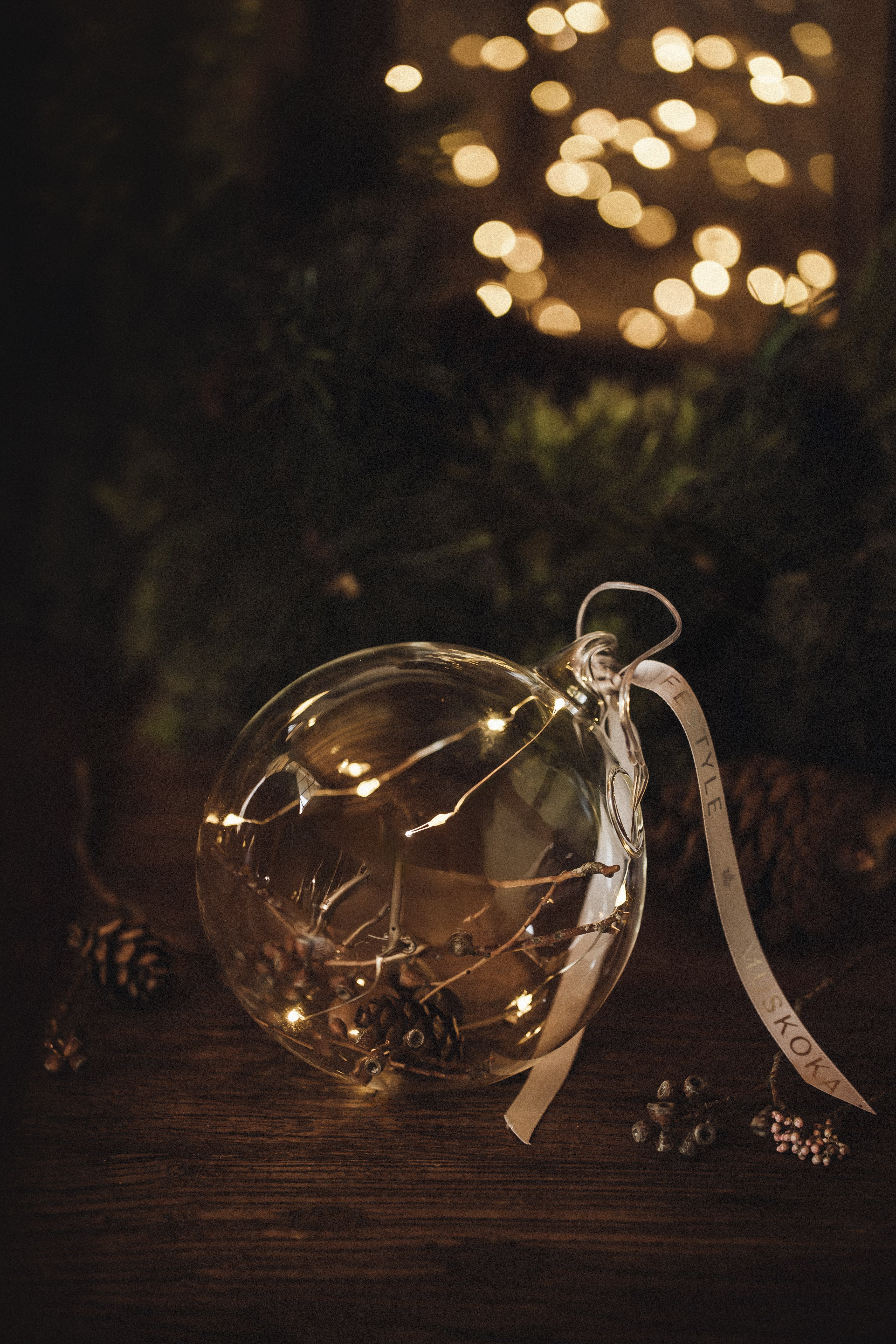 MUSKOKA WOODLAND FESTIVE GLOBES